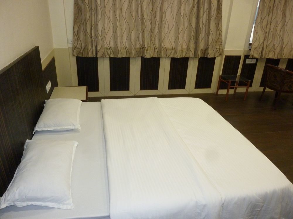 Hotel City Point Dadar Bombay Exterior foto
